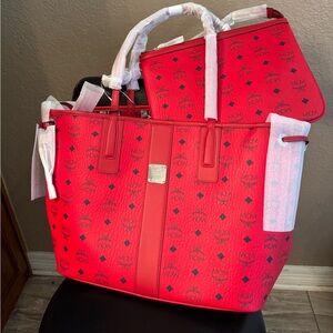 Mcm medium purse new